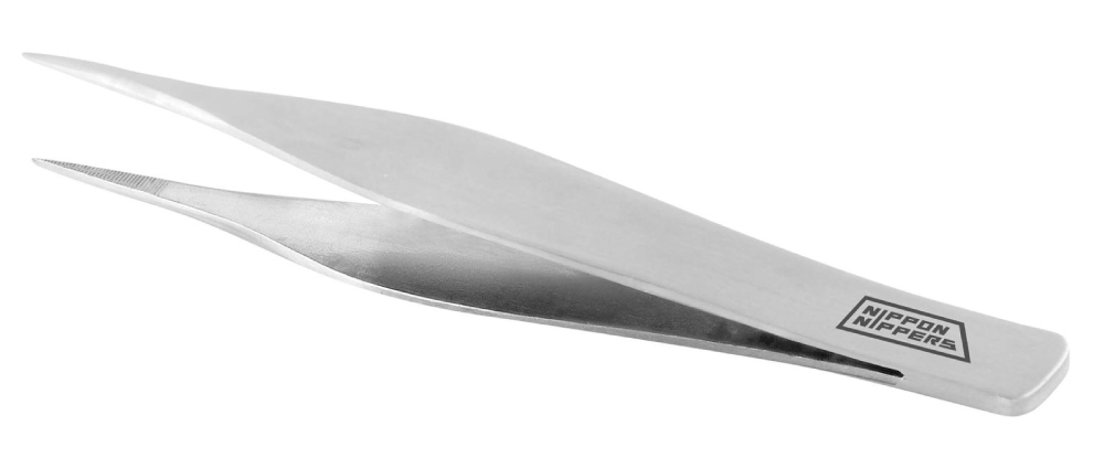 Nippon Nippers Пинцет для кожи. Острый край с насечкой широкий. (осколочный) 95 мм