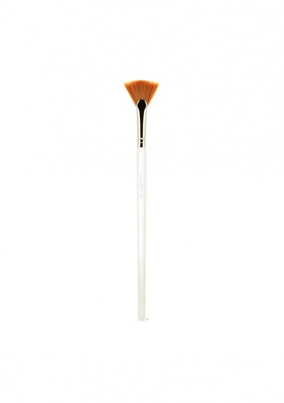 Valeri-D Кисть из нейлона веерная для масок и пилингов