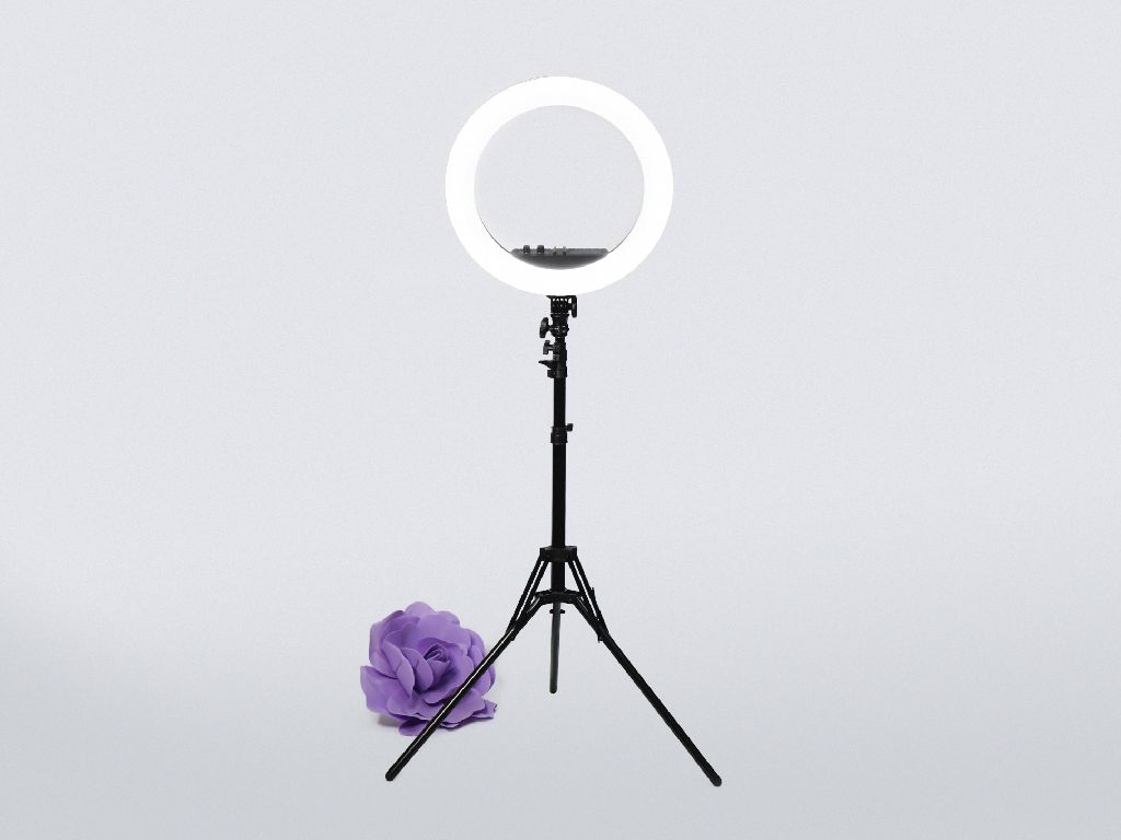 Лампа кольцевая для салонов красоты, модель RL-18II