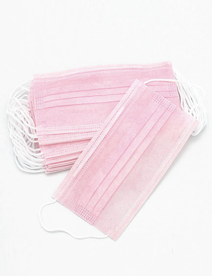 Маска для лица трехслойная на резинках, цв. розовый, 50 шт/коробка