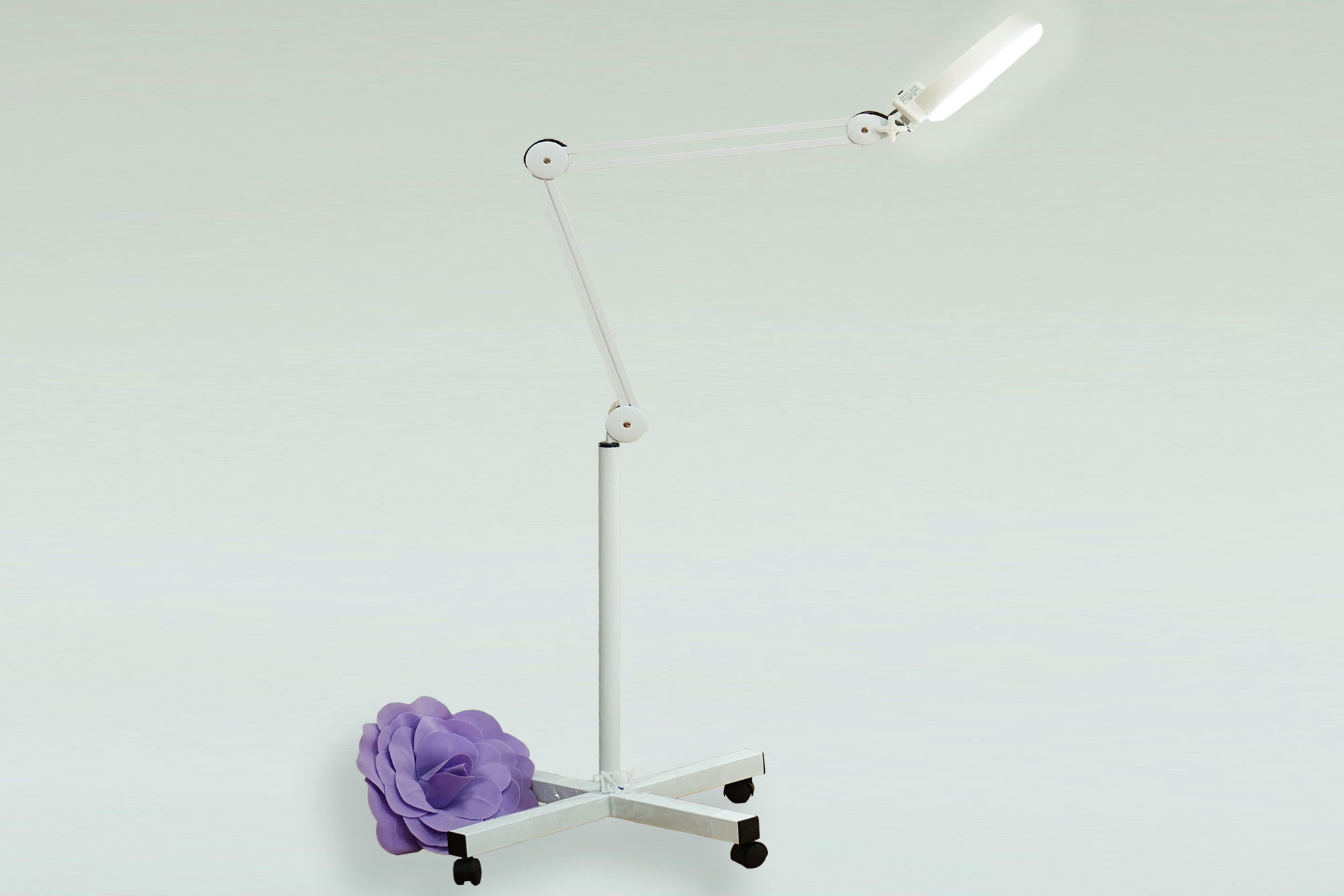 Лампа-лупа LED K-1 косметологическая